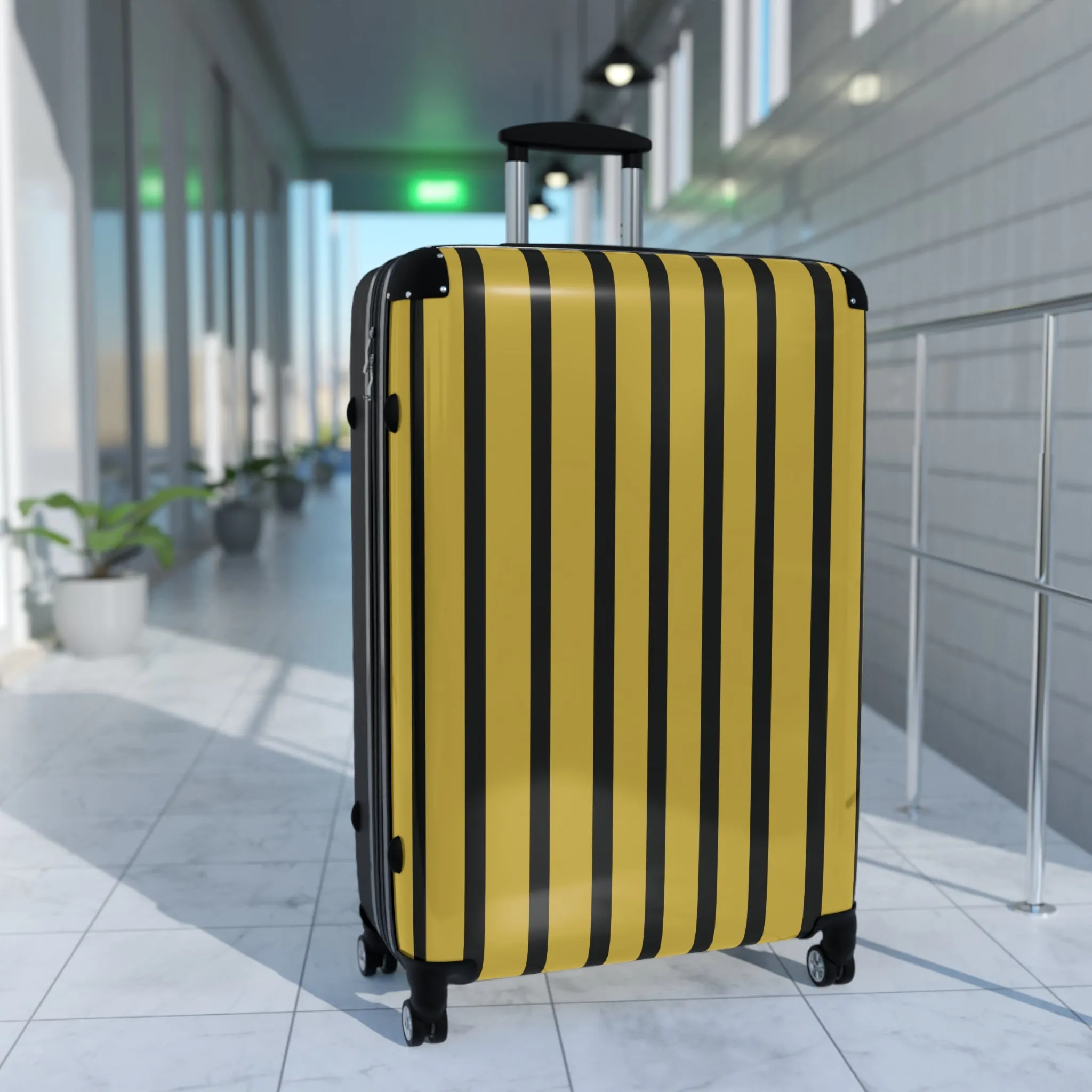 Black & Gold Traveler Suitcase