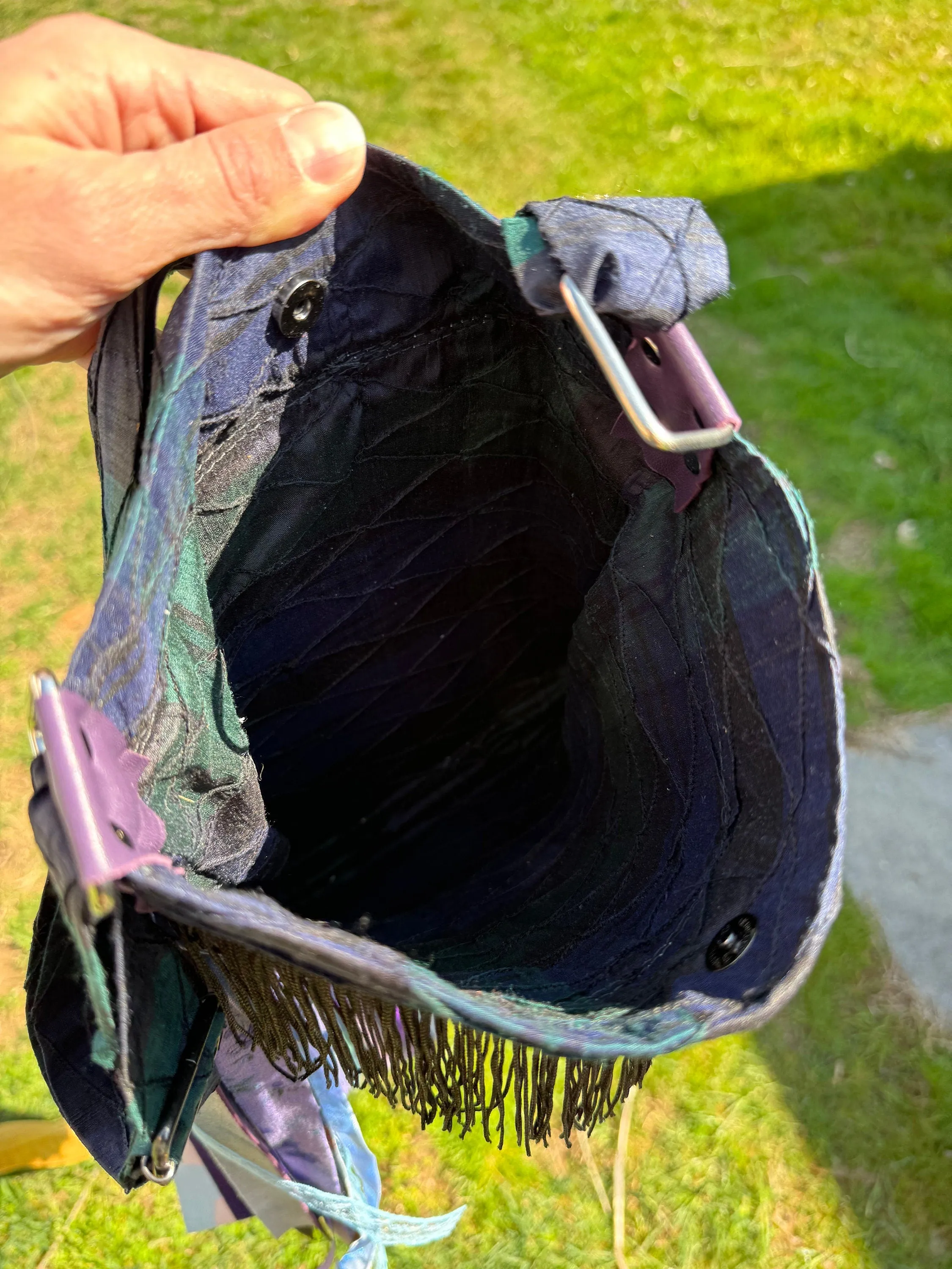 Fun Purple Festival Fringe Purse: A Hippie Shoulder Bag for Boho Fashionistas