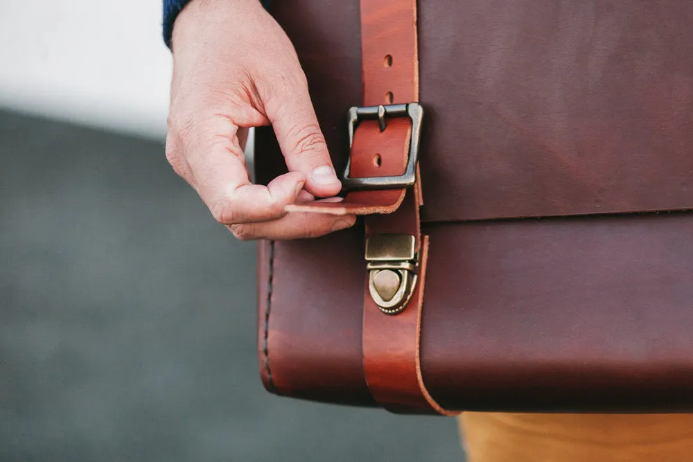 H B LEATHER BAG | CLASSIC BURNT UMBER LEATHER BAG