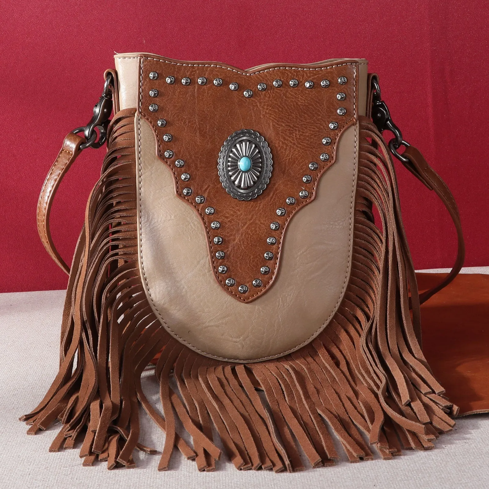 MW1243-8366 Montana West  Fringe Concho Crossbody