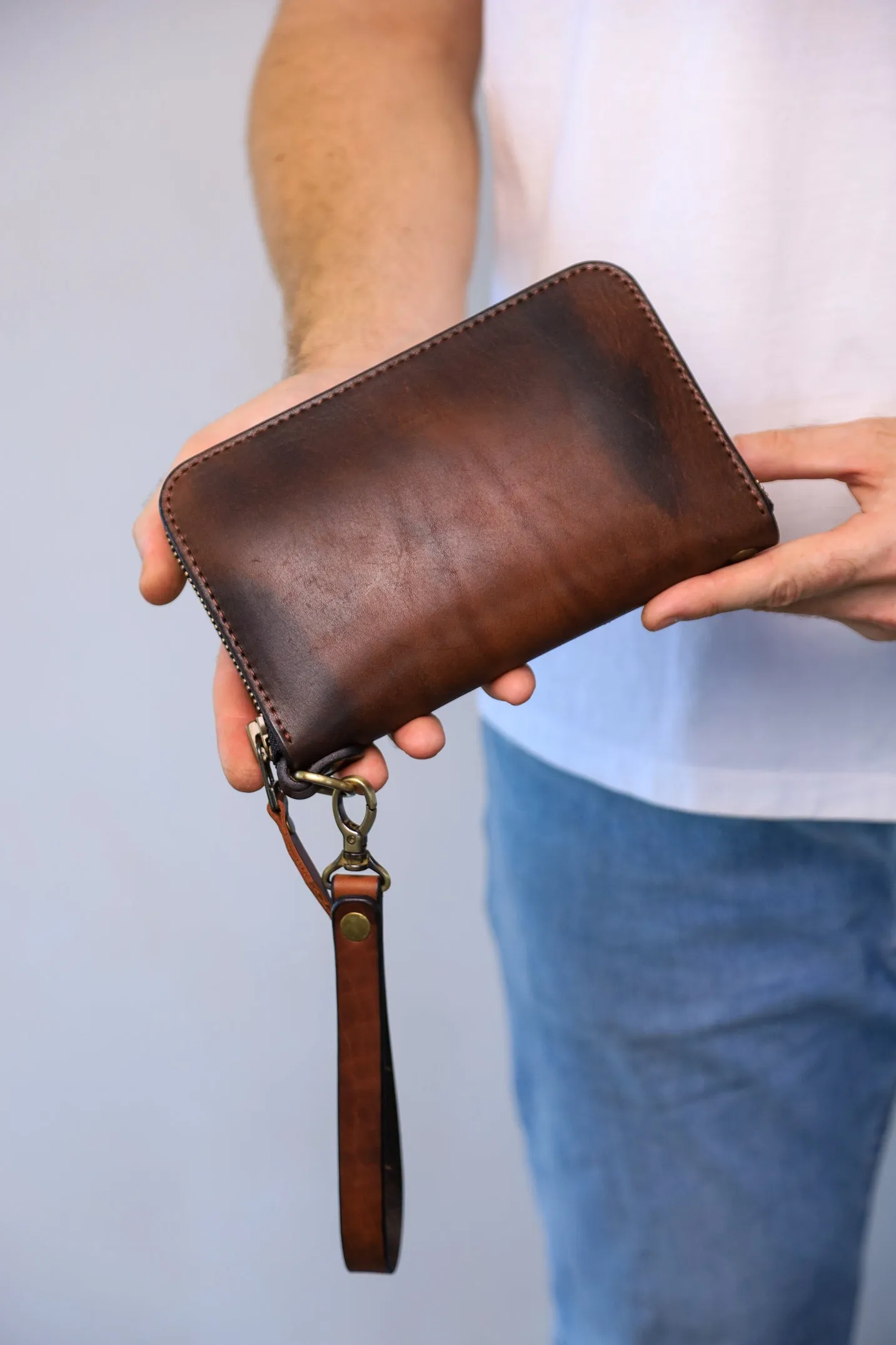 Personalized Leather Clutch, Full Grain Leather Clutch, Cognac men's leather wallet, Zipped wallet, Wrist Bag, Men's purse, Father's gift