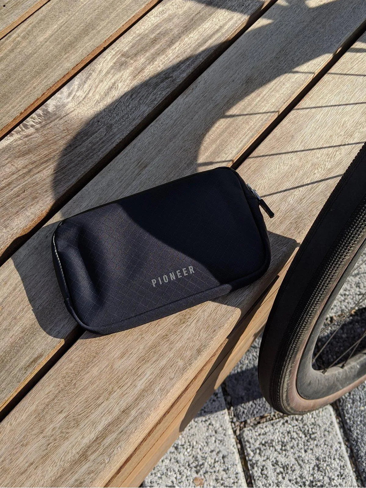 Pioneer Commuter Zip Wallet Black