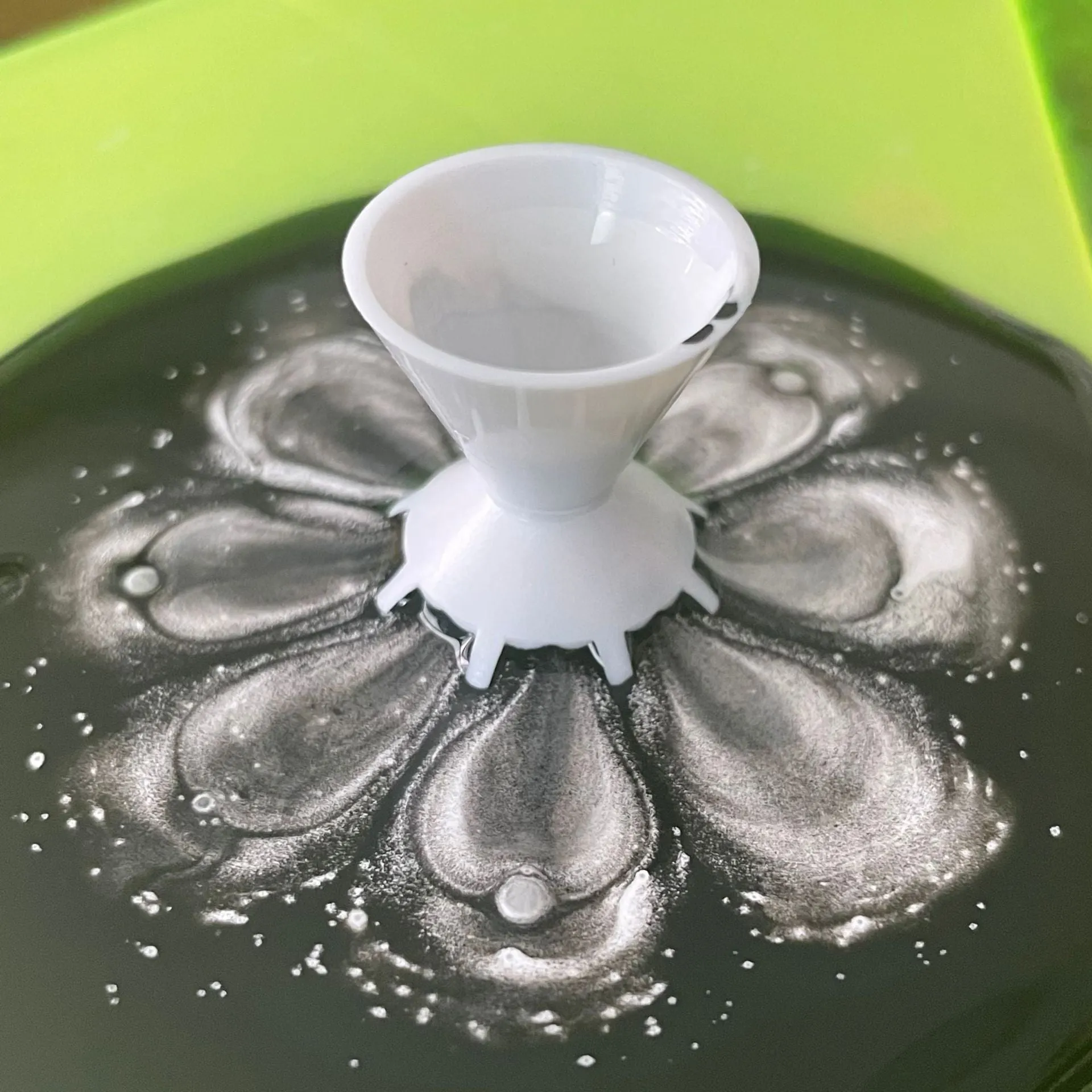 Pouring Paint Flower Split Art Cup